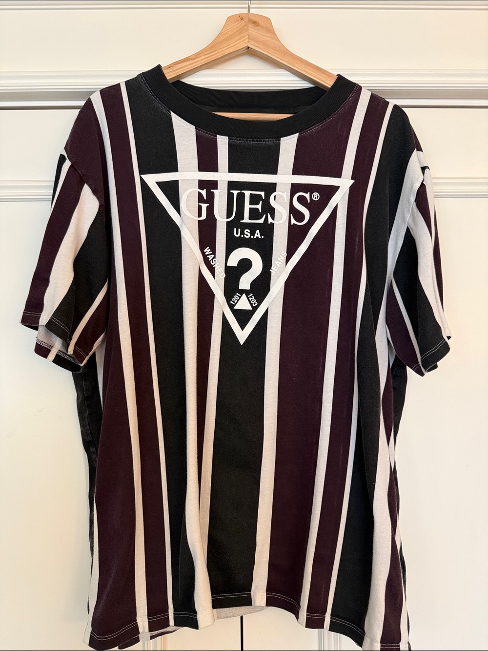 Men’s Guess Oversized Graphic Tee